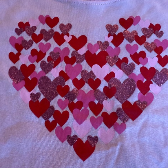 Sz 2T Pink Heart T-Shirt with Hershey's Kisses Accessories - Picture 4 of 11
